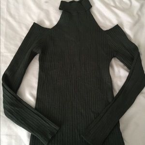 Long sleeve turtle neck sweater